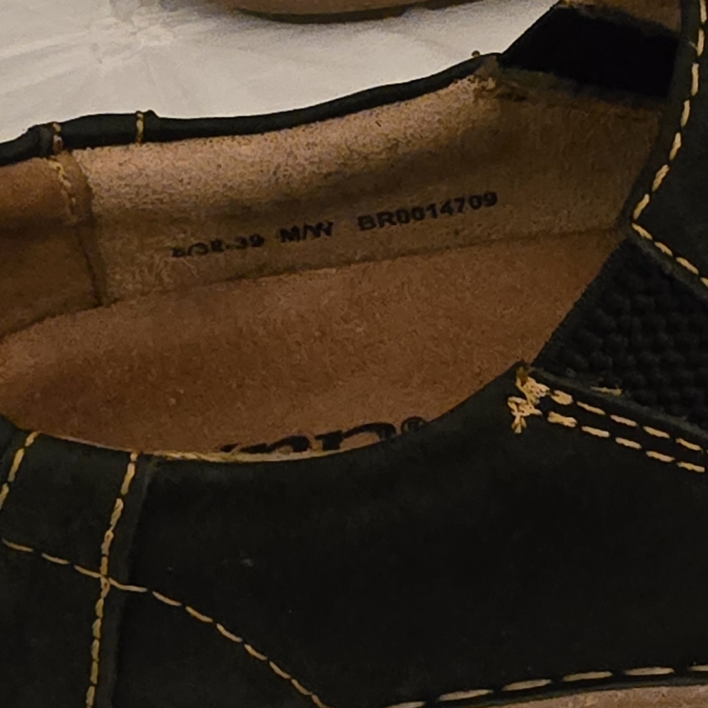 NWT BORN NAMPA Black Nubuck Size 8. 10% OFF FINAL PRICE DROP - Picture 10 of 10